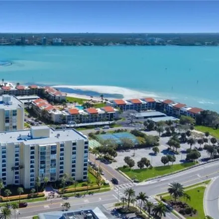 Buy this 3 bed condo on 821 Bayway Boulevard in Clearwater, FL 33767