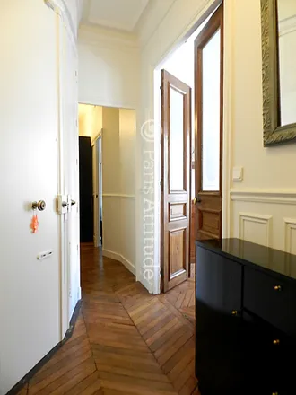Image 3 - 22 Rue Étienne Marcel, 75002 Paris, France - Apartment for rent