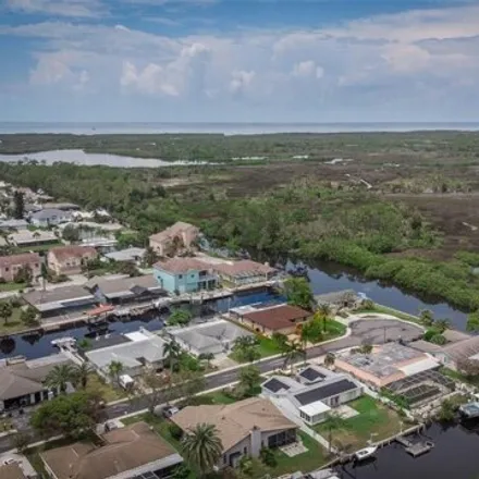 Image 3 - 9921 Island Harbor Dr, Port Richey, Florida, 34668 - House for sale
