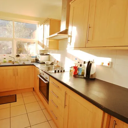Rent this 4 bed room on 14 Wilkinson Avenue in Beeston, NG9 2NL
