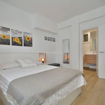Image 3 - Calle del Desengaño, 12, 28004 Madrid, Spain - Apartment for rent