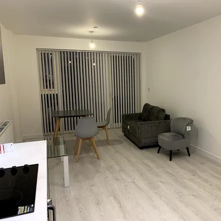 Rent this 1 bed apartment on Western Avenue in London, W3 7AY