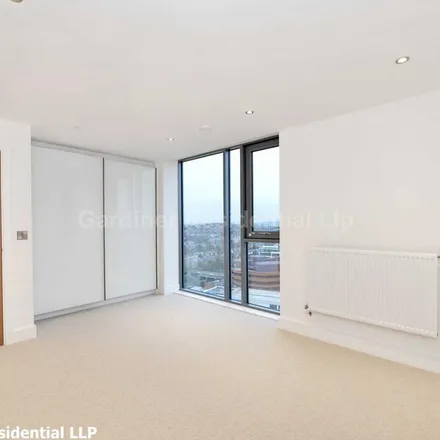 Image 5 - Arc Tower, 32 Uxbridge Road, London, W5 2AU, United Kingdom - Apartment for rent