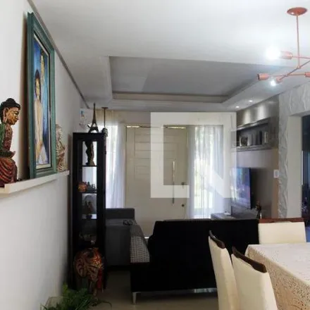 Buy this 2 bed house on Rua das Camélias in Pinheiros, São Leopoldo - RS