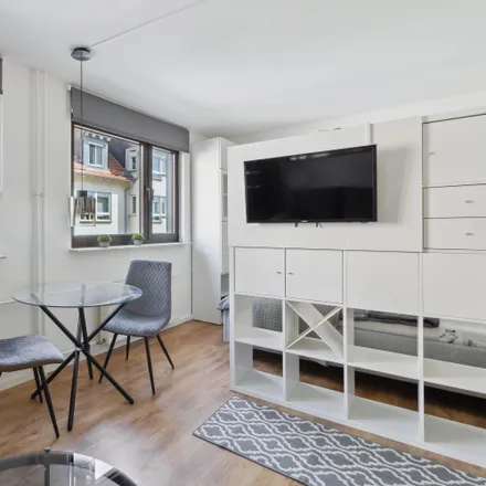 Rent this 1 bed apartment on Löwengasse 12 in 60385 Frankfurt, Germany