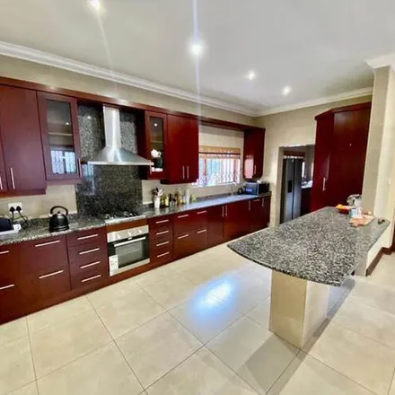 Image 6 - Rigel Avenue South, Waterkloof Ridge, Pretoria, 0181, South Africa - Apartment for rent