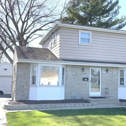 Buy this 3 bed house on 11224 Wellington Avenue in Leyden Township, IL 60164