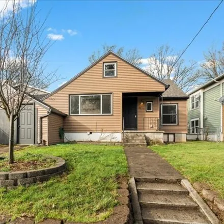 Buy this 4 bed house on 4915 Northeast Cleveland Avenue in Portland, OR 97211