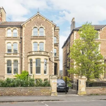 Rent this 4 bed duplex on Redgrave Theatre in 2 Percival Road, Bristol