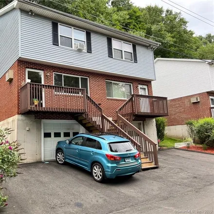 Buy this 2 bed condo on 200 Yale Street in Waterville, Waterbury