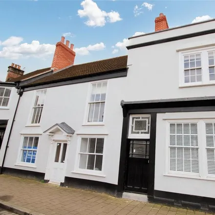 Rent this 3 bed townhouse on Keskins in 17 Market Place, Ringwood