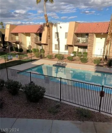 Image 2 - 5464 Indian River Drive, Spring Valley, NV 89103, USA - Condo for rent