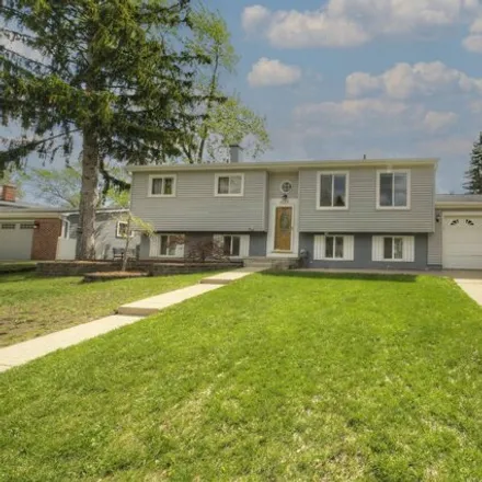 Buy this 4 bed house on 8671 Buffalo Drive in Commerce Charter Township, MI 48382