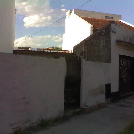 Buy this studio house on General Alvarado 722 in Partido de La Matanza, B1704 FLD Ramos Mejía