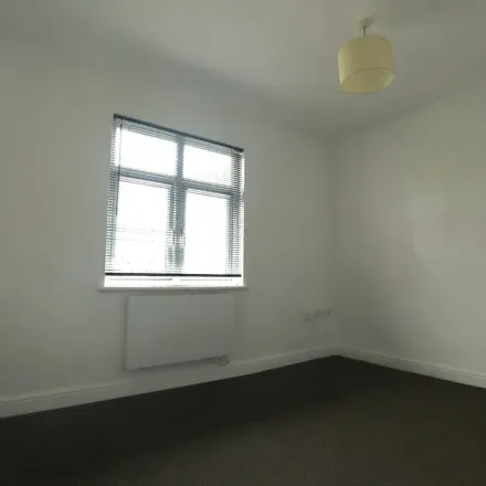 Image 3 - Old Butt Lane, Talke, ST7 1NP, United Kingdom - Apartment for rent