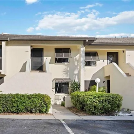 Image 3 - Longwater Chase, The Meadows, Sarasota County, FL 34235, USA - Condo for sale