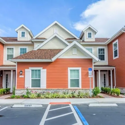 Buy this 3 bed townhouse on 7476 Sunnyside Drive in Leesburg, FL 34748