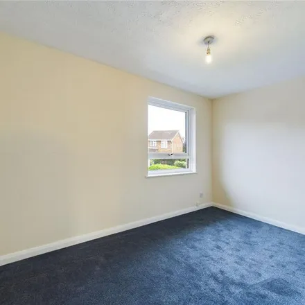 Rent this 3 bed duplex on Minstead Close in Tadley, RG26 3UL