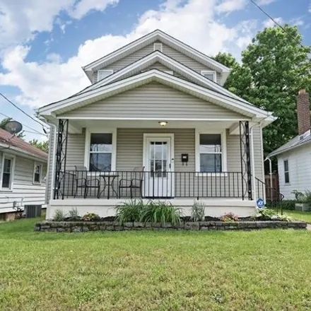 Buy this 3 bed house on 725 Clinton Avenue in Hamilton, OH 45015