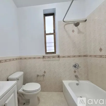 Image 4 - 1061 Saint Nicholas Avenue - House for rent