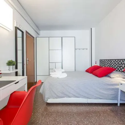 Rent this 4 bed apartment on Carrer de Casp in 102, 08010 Barcelona