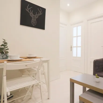 Rent this 3 bed apartment on Madrid in Fitz Burger, Calle de Gabriel Lobo