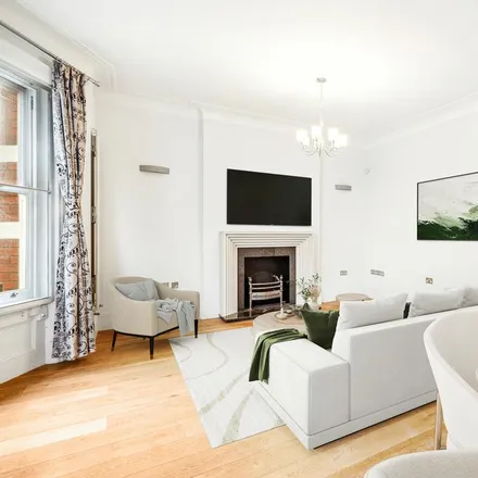 Rent this 2 bed apartment on Richmond Mansions in 248 Old Brompton Road, London