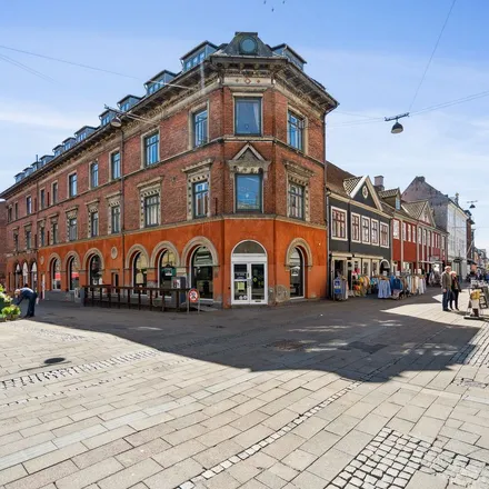Rent this 3 bed apartment on Strandborg in Strandgade, 3000 Helsingør