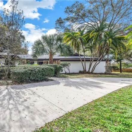 Buy this 5 bed house on 1005 Forest Court in Dunedin, FL 34698