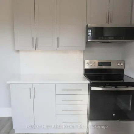 Image 5 - Balsam Avenue, Old Toronto, ON M4E 1S6, Canada - Apartment for rent