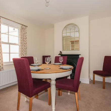 Rent this 3 bed apartment on 35 Hart Street in Oxford, OX2 6BP