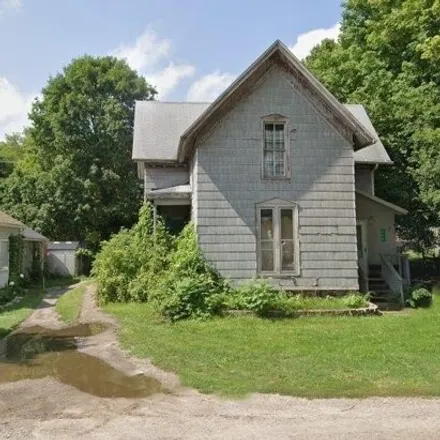 Buy this 4 bed house on Davisburg Road in Davisburg, Springfield Charter Township