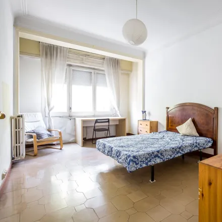 Rent this 7 bed room on Encercle in Carrer de Còrsega, 08001 Barcelona