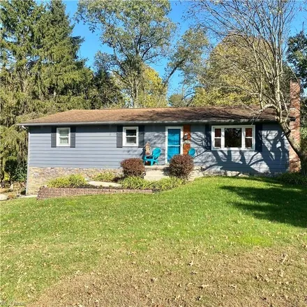 Buy this 3 bed house on 399 Skyline Drive in Muskingum County, OH 43701