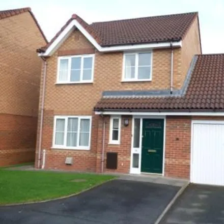 Rent this 3 bed duplex on Frome Way in Telford and Wrekin, TF2 7RY