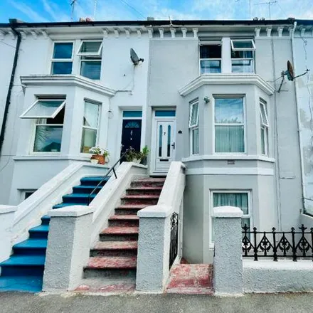 Rent this 1 bed house on Wellesley Road in Eastbourne, BN21 3RJ