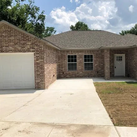Rent this 3 bed house on 3305 Sockwell Blvd in Greenville, Texas