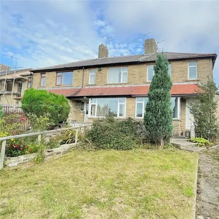 Image 1 - unnamed road, Oakenshaw, BD12 0HS, United Kingdom - Townhouse for sale