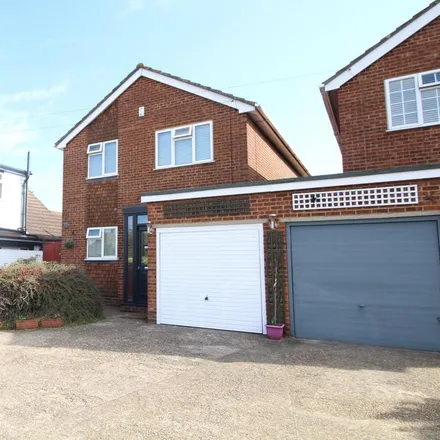 Rent this 3 bed house on 14 St Vincents Road in Dartford, DA1 1XE