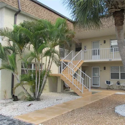 Rent this 2 bed condo on 616 Flamingo Drive in Venice, FL 34285