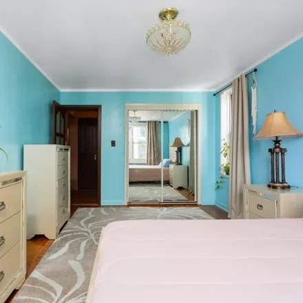Image 7 - 811 Ocean Parkway, New York, NY 11230, USA - Apartment for sale
