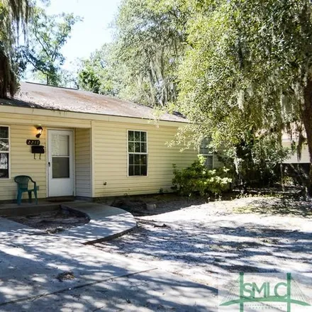 Image 2 - 2211 Texas Avenue, Savannah, GA 31404, USA - House for sale