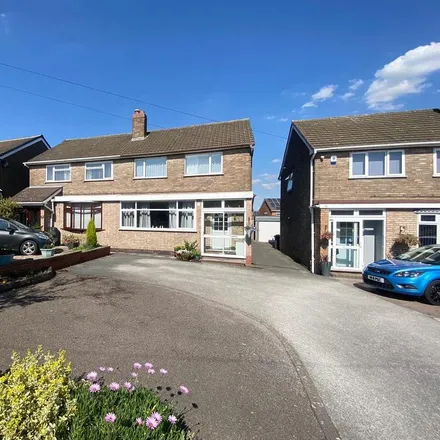 Rent this 3 bed duplex on Hundred Acre Road in Streetly, B74 2LA