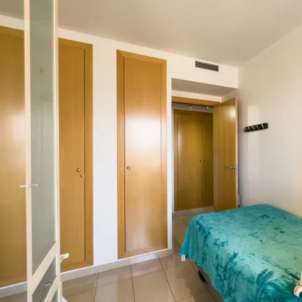 Rent this 2 bed room on Carrer de la Mar Jònica in 08911 Badalona, Spain