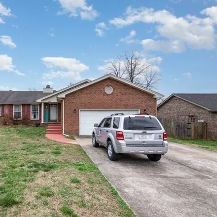 Buy this 3 bed house on 220 Millstone Circle in Clarksville, TN 37042