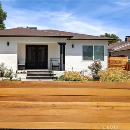 Rent this 4 bed house on 5010 Sunnyslope Avenue in Los Angeles, CA 91423