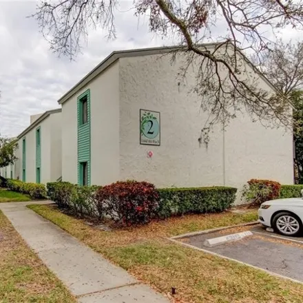 Buy this 1 bed condo on 868 114th Avenue North in Saint Petersburg, FL 33716