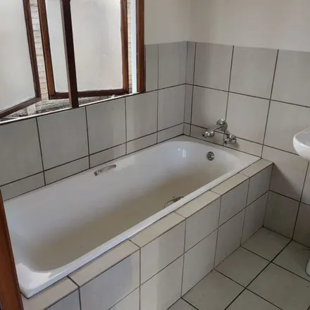 Image 7 - Patricia Road, Botha's Hill, Hillcrest, 3651, South Africa - Apartment for rent