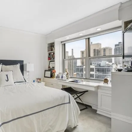 Image 7 - 360 E 72nd St Unit 2501, New York, 10021 - Apartment for sale
