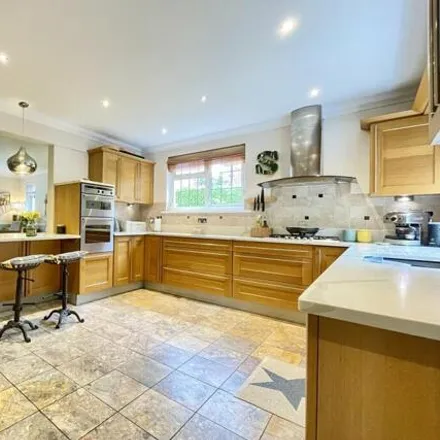 Image 3 - Roslin Road South, Bournemouth, BH3 7EF, United Kingdom - House for sale
